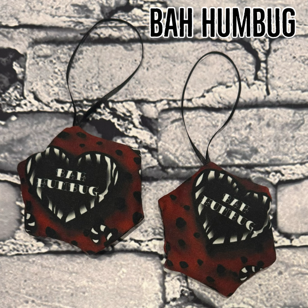 FIVER FRIDAY - Set Of 2 Christmas Baubles - Image 7