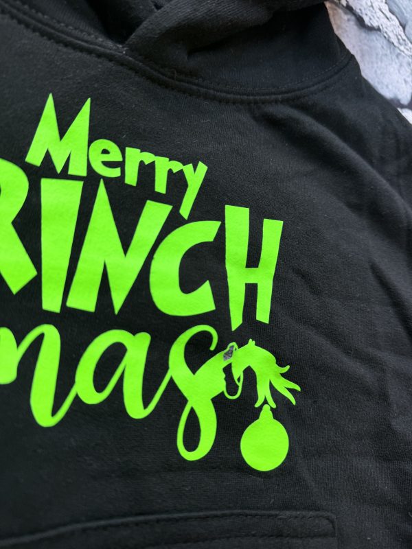 Premade - Merry Grinchmas Vinyl Printed Hoody 3-4y (Slight Seconds) - Image 2