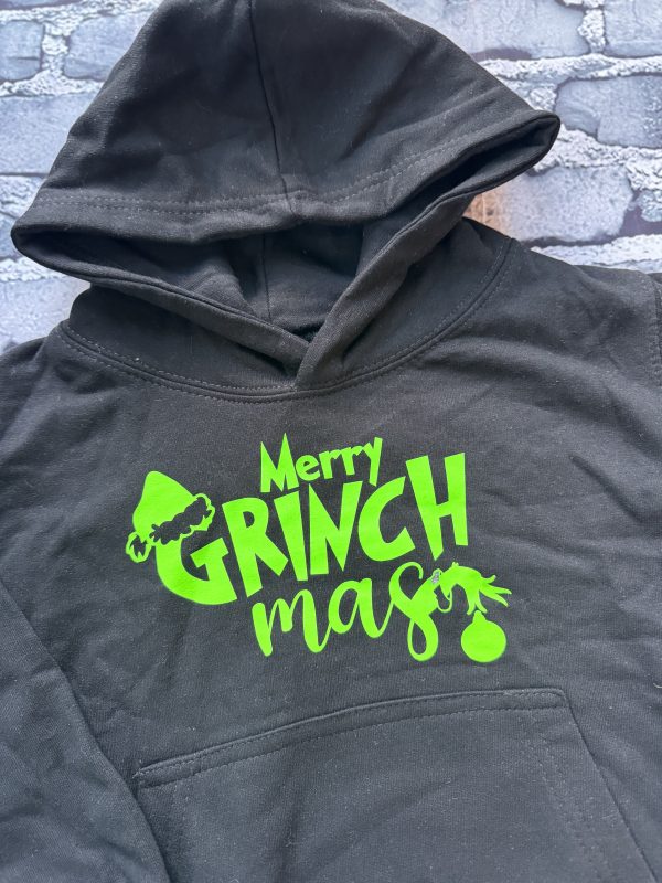 Premade - Merry Grinchmas Vinyl Printed Hoody 3-4y (Slight Seconds) - Image 3